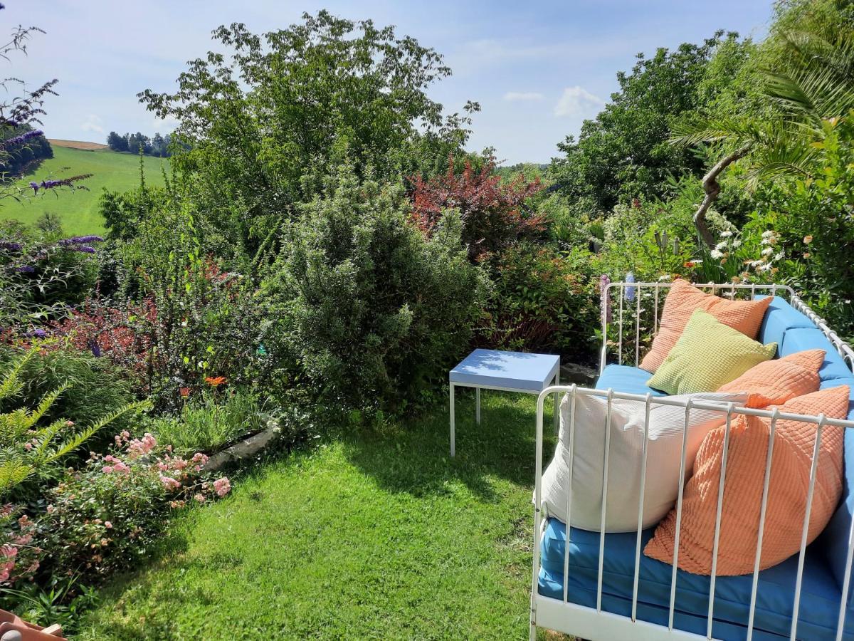Penzion Zahrada nad řekou, restaurace a kavárna - PARKOVÁNÍ GRÁTIS Zlatá Koruna Exterior foto